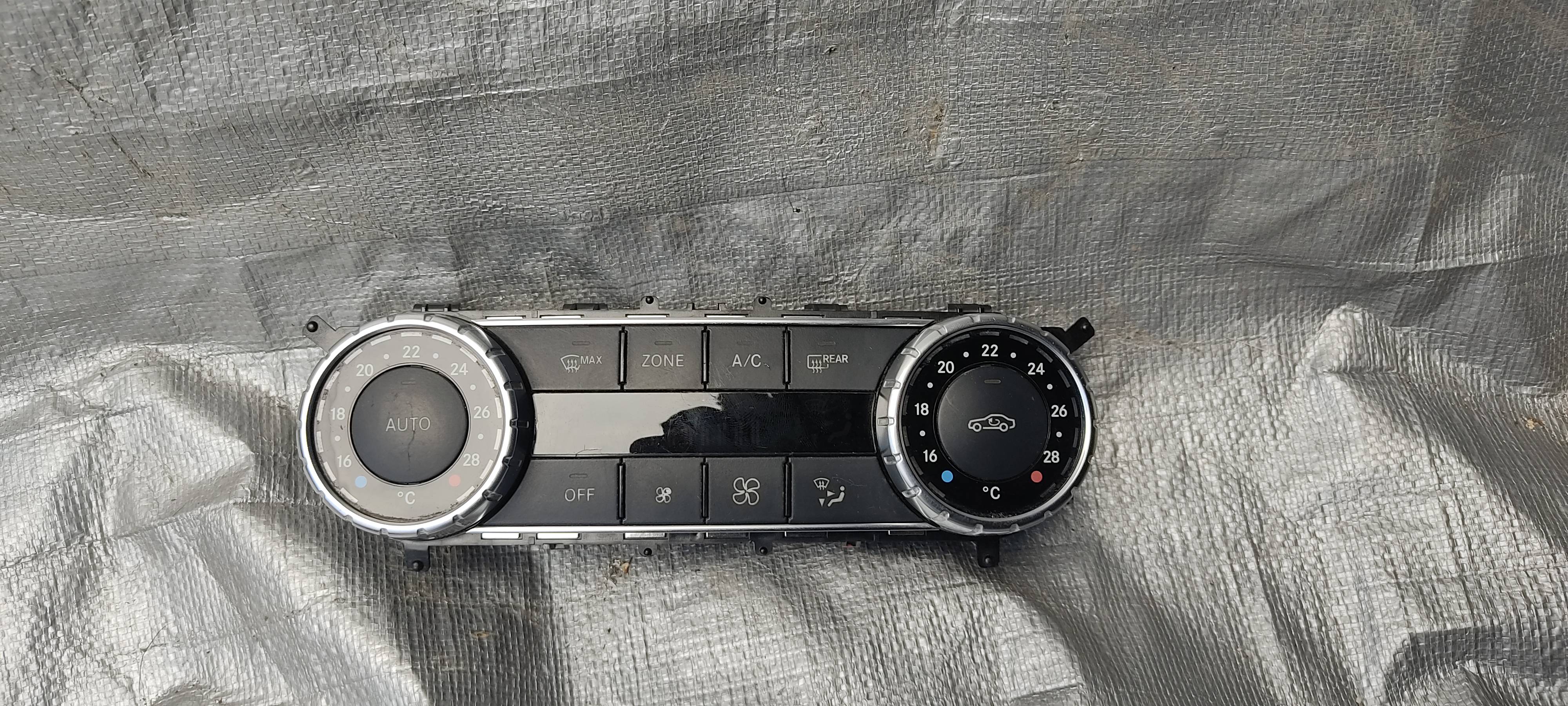 Mercedes-benz Clase c 2010 - 2014 Control de Clima Delantera Usado Original