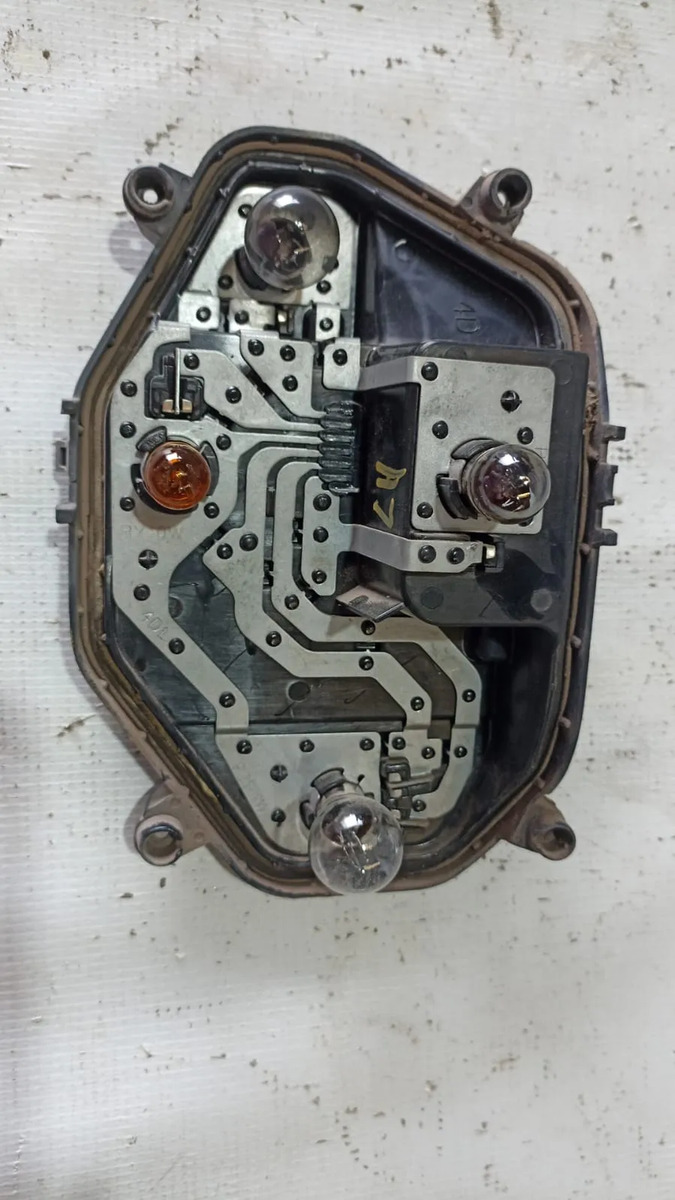 Tableta De Luz Trasera Lh Ford Figo  2016-2018 V4 1.5l