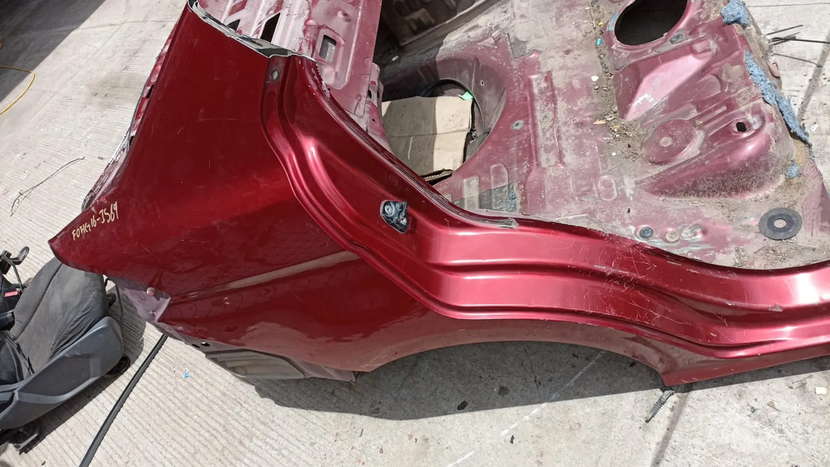 Costado Trasero Rh Ford Figo 2016-2018 Original De Uso Terracota