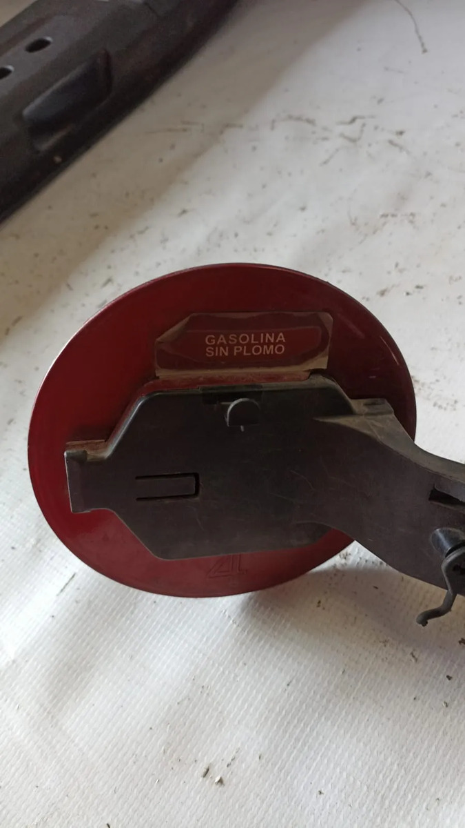 Tapa Tanque Combustible Ford Figo 2016-2018 Original De Uso Terracota 2019