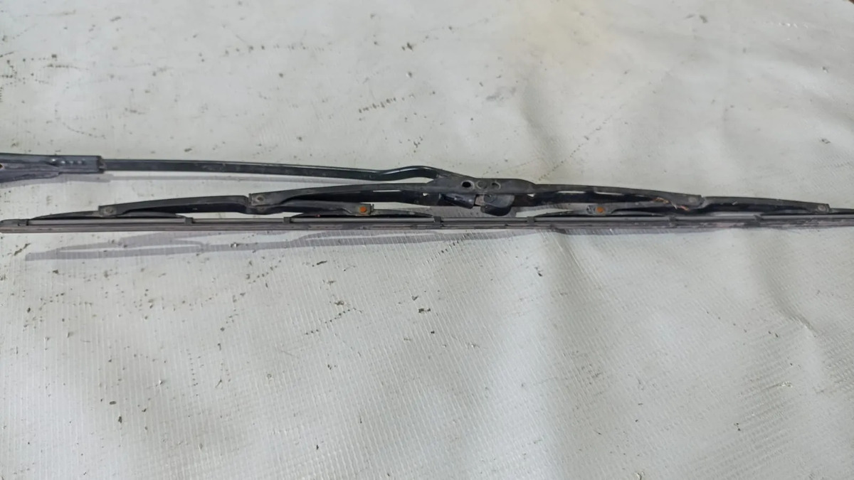 Brazo Limpiabrisas Lh Ford Figo 2016-2018 Original De Uso Izquierdo
