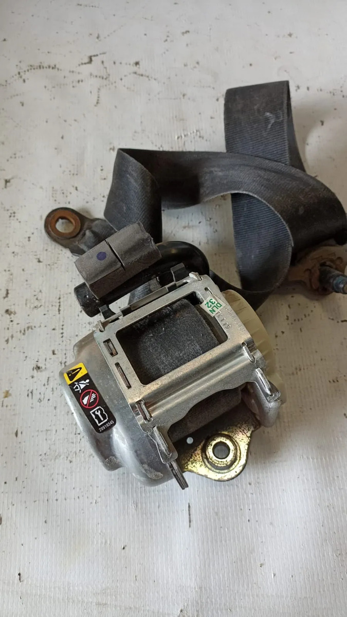 Cinturon Delantero Lh Ford Figo 2016-2018 V4 1.5l
