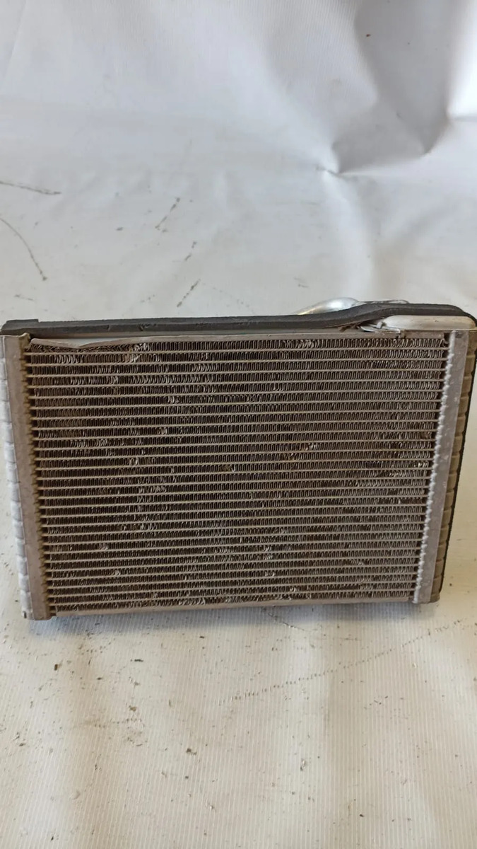 Radiador Calefacción 35 Dodge Neon  2015-2018