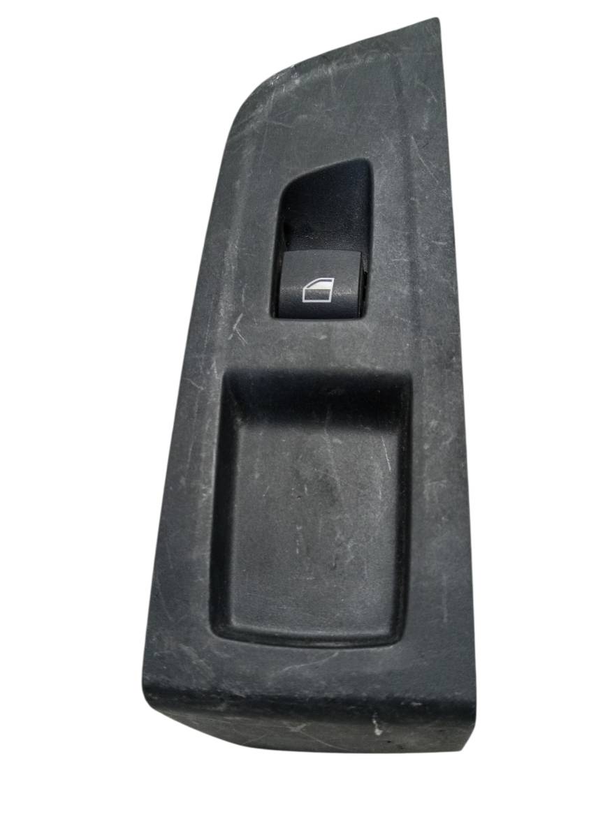 Bmw Serie 1 2008 - 2015 Control de puerta Trasera Derecho Usado Original