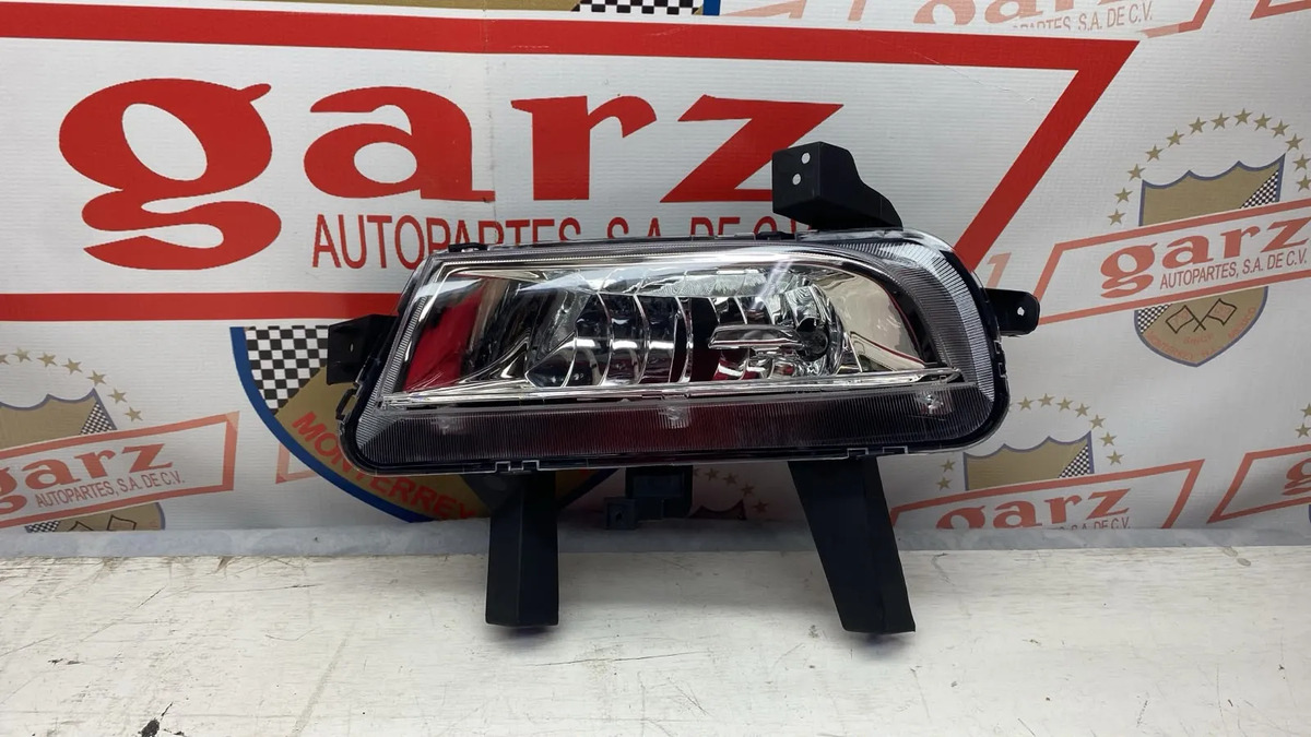 Buick Lacrosse 2014 - 2016 Faros Auxiliares Delantera Izquierdo Usado Generico