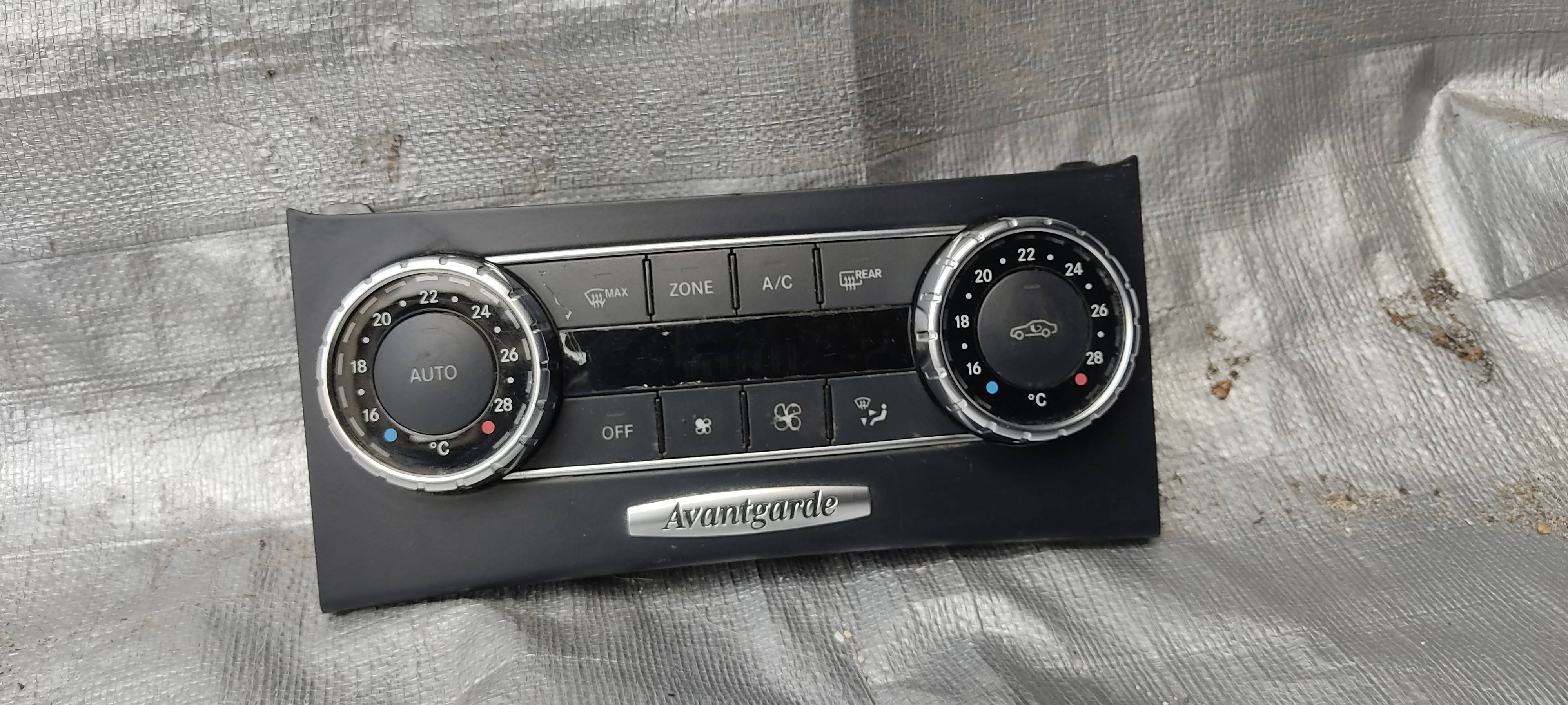 Mercedes-benz Clase c 2010 - 2014 Control de Clima Delantera Usado Original
