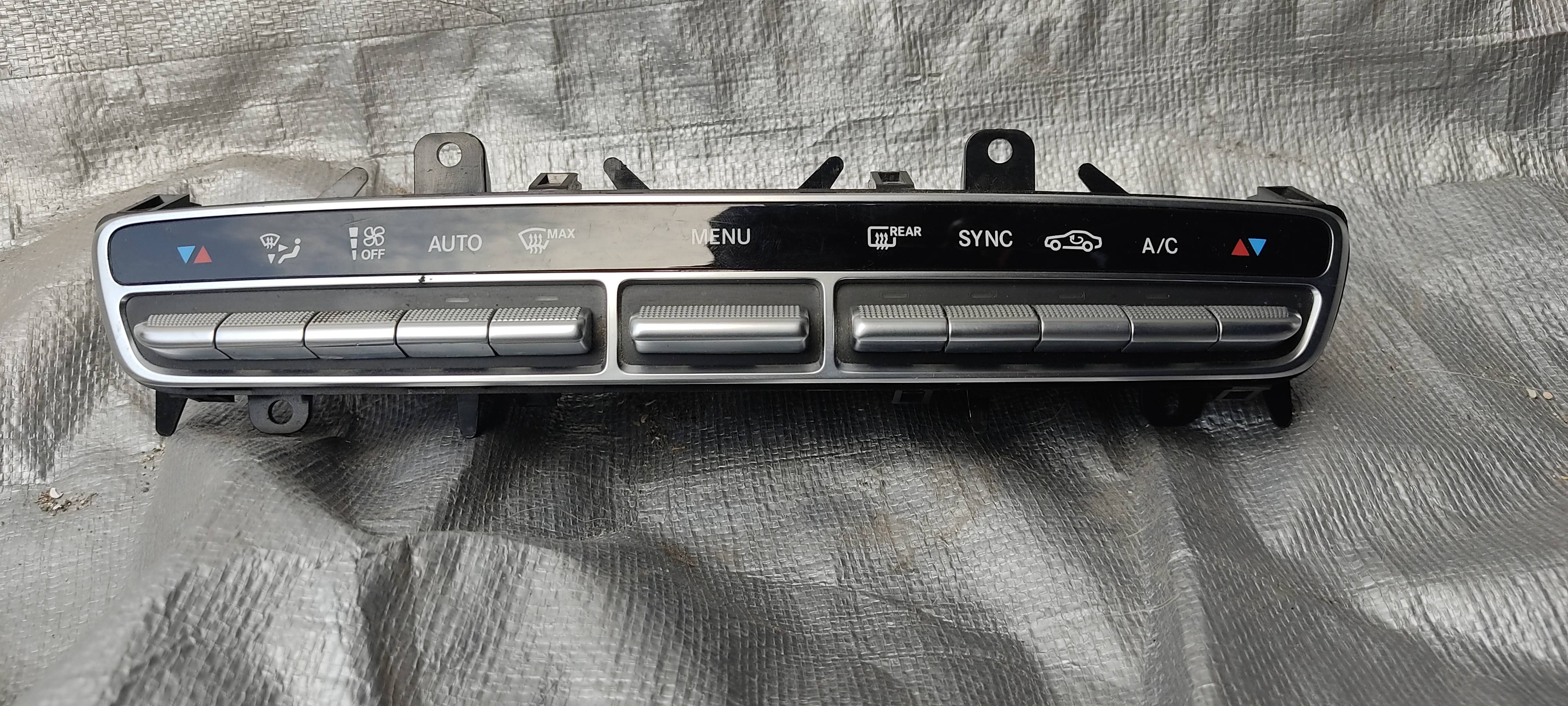 Mercedes-benz Clase c 2015 - 2018 Control de Clima Delantera Usado Original