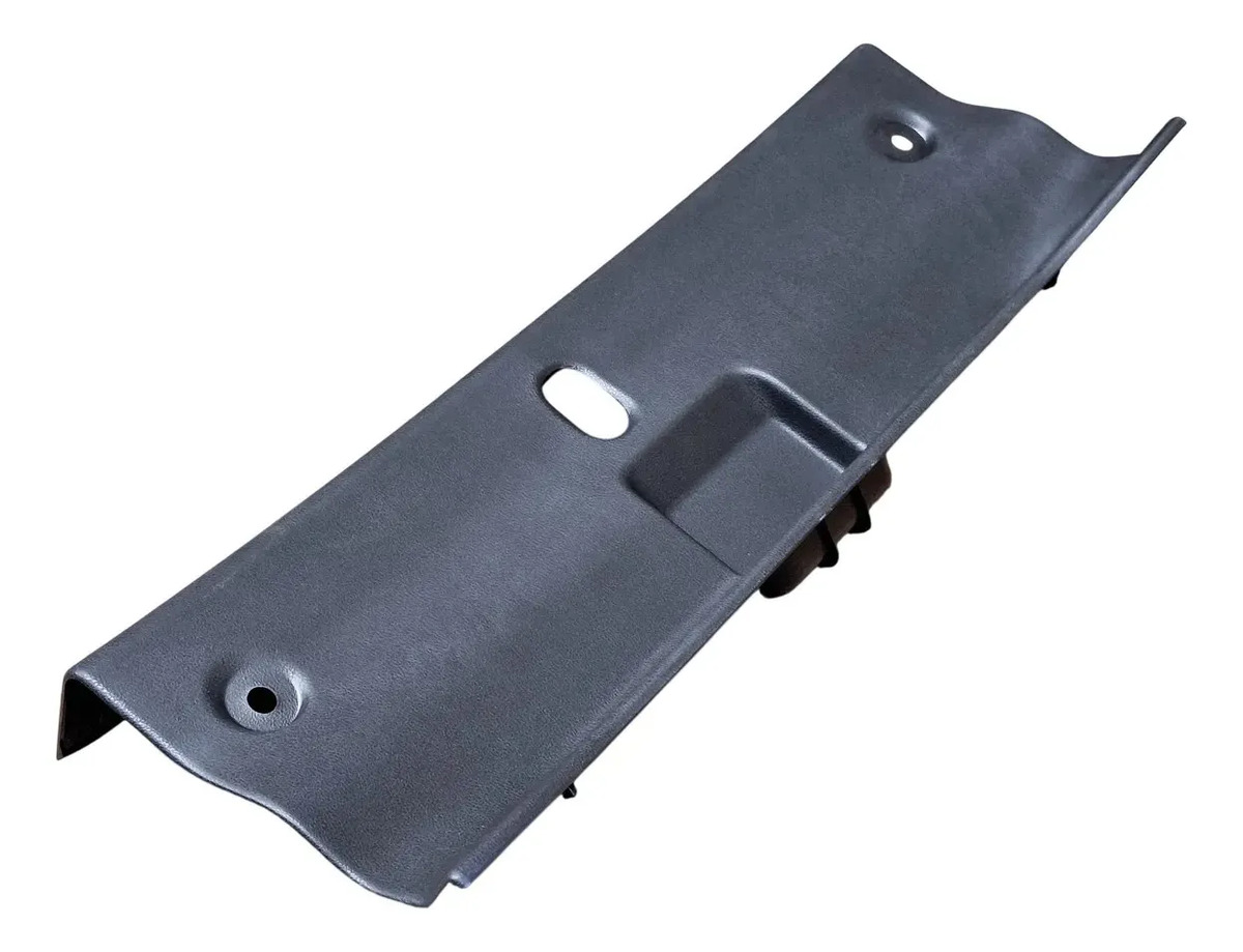 Moldura Revestimiento Cajuela Nissan Versa 2012 - 2018
