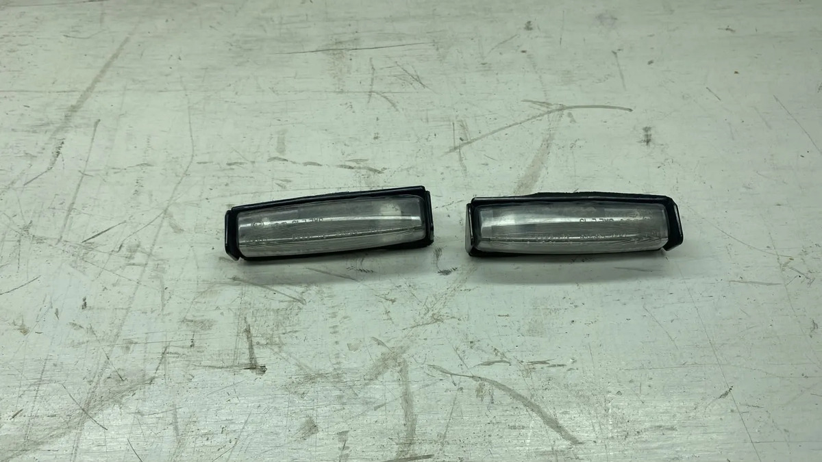 Luz De Placa Trasera Dodge Attitude 2015 Al 2018