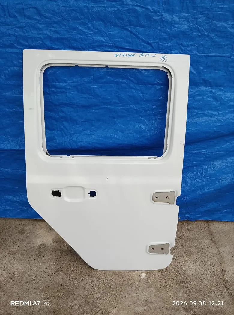Puerta Trasera Derecha Wrangler 2018 2020 2022 2024 17 Trasera Derecha Blanco