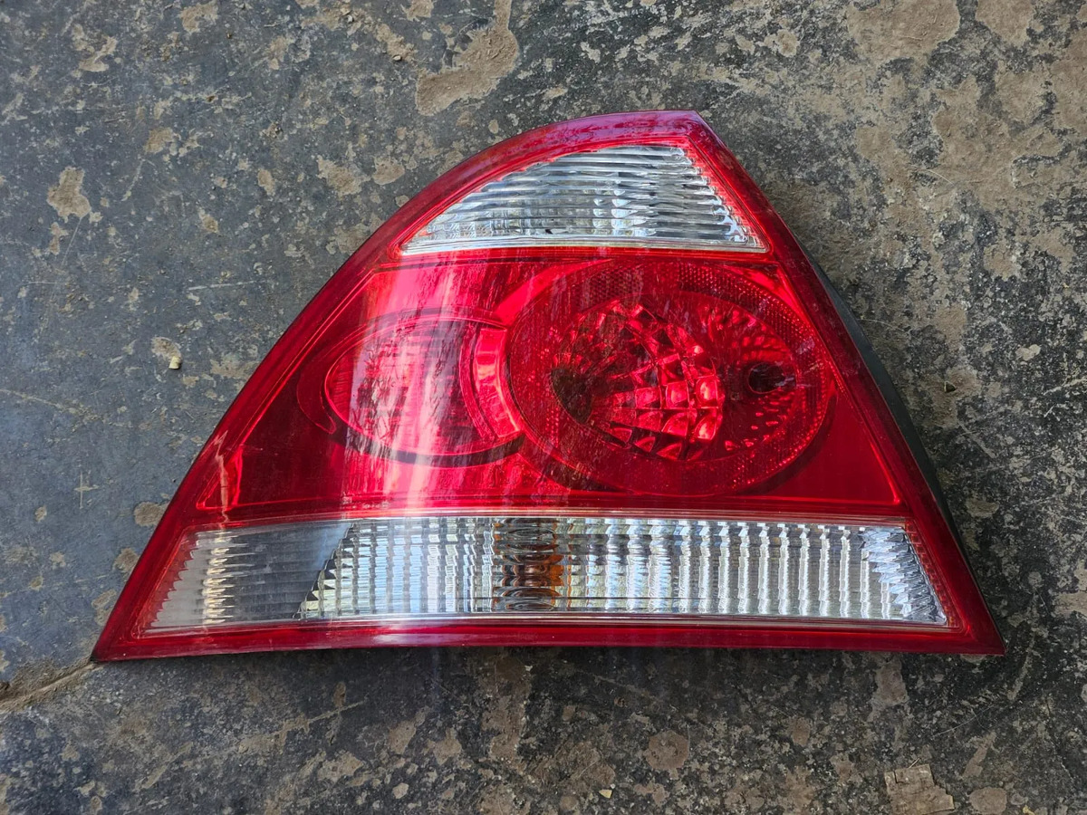 Renault Scala 2010 Al 2013 Calavera Izquierda Izquierdo/conductor Rojo
