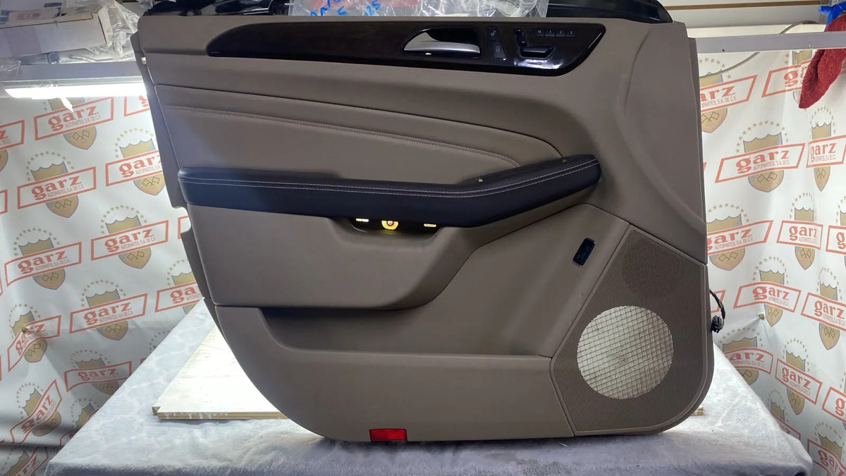 Mercedes-benz Clase ml 2012 - 2019 Tapiceria Delantera Izquierdo Usado Original