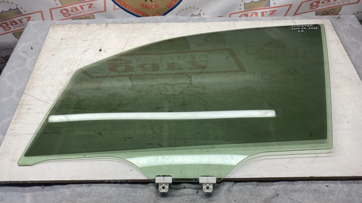 Subaru Forester 2014 - 2018 Vidrio Delantera Izquierdo Usado Original