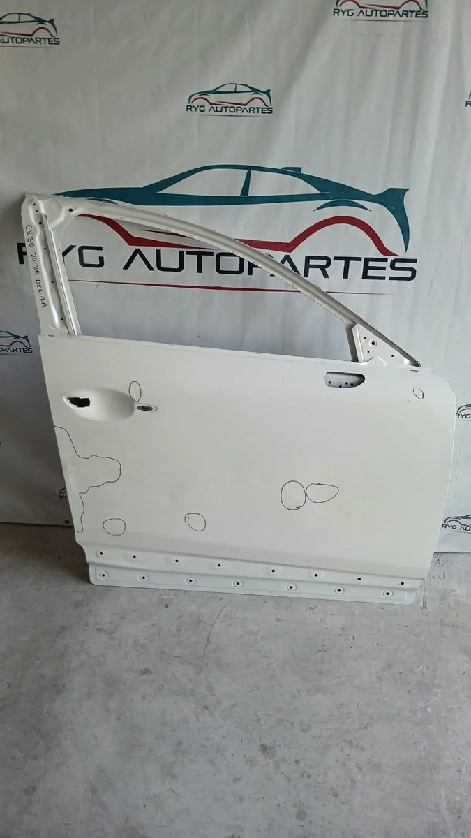 Puerta Delantera Derecha Mazda Cx30  Cx-30 20-26 Usado Delantera Derecho Blanco