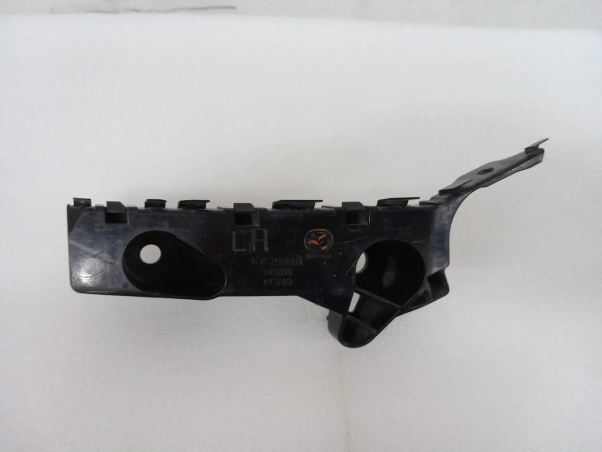 Guia De Facia Delantera Izquierda Mazda 3 2014/2016.