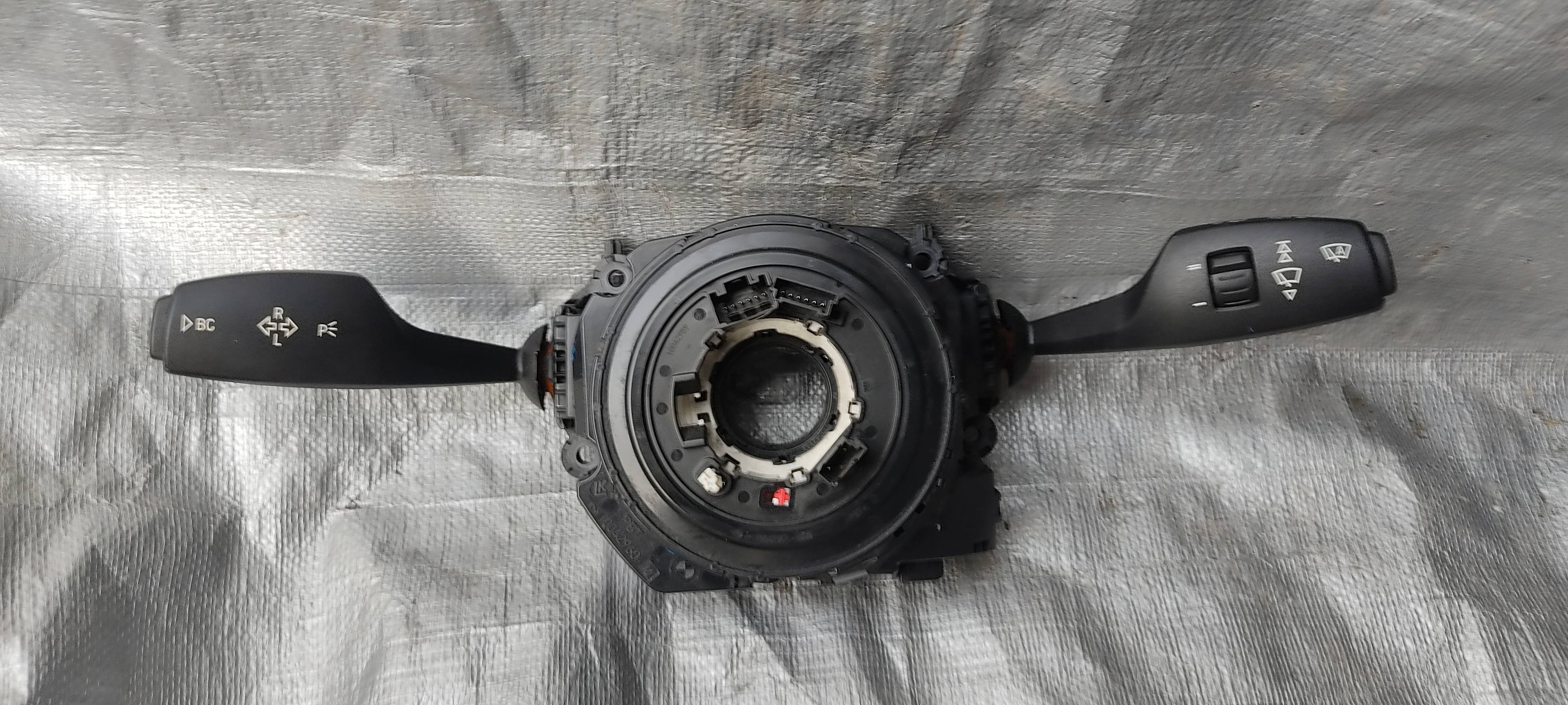 Bmw X3 2010 - 2013 Reloj Delantera Usado Original