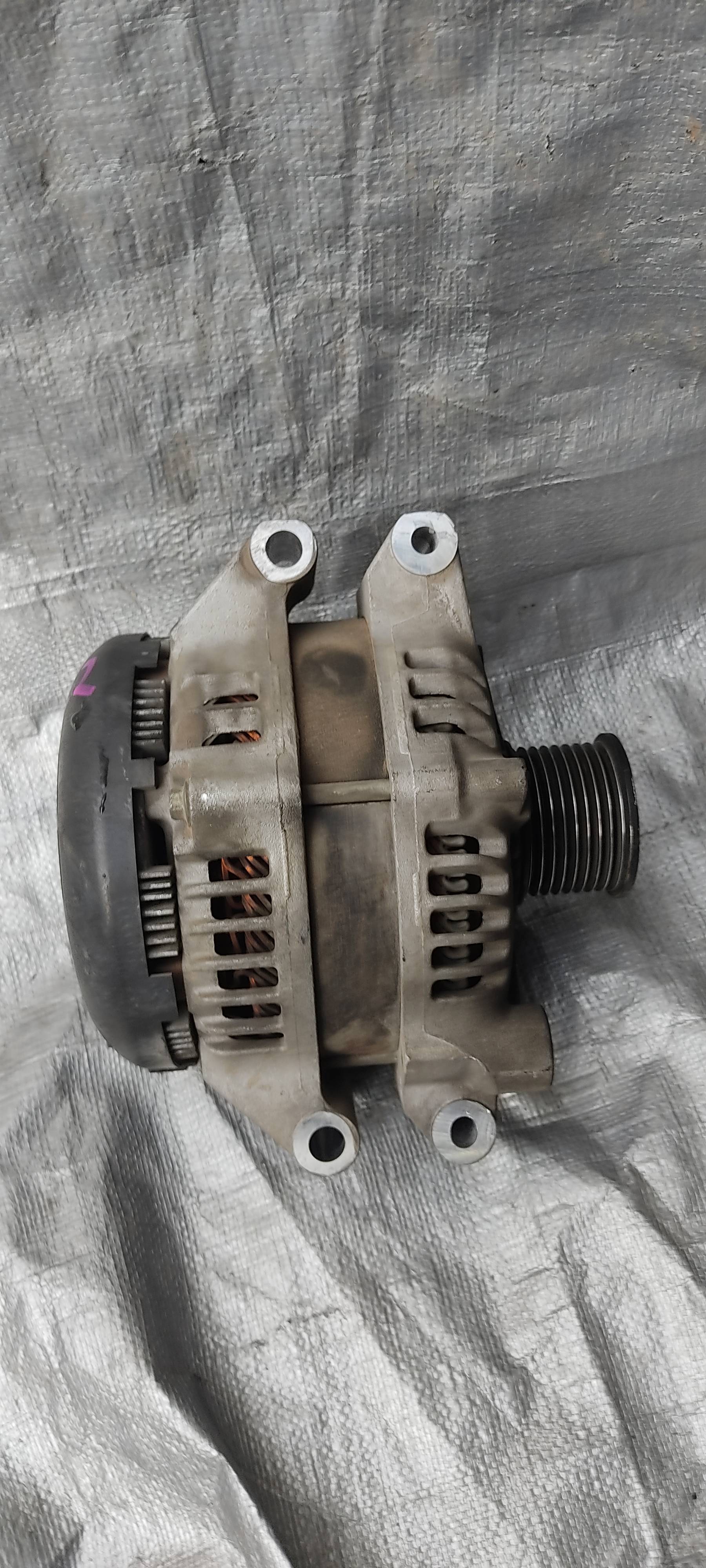Bmw X3 2010 - 2013 Alternador Delantera Usado Original