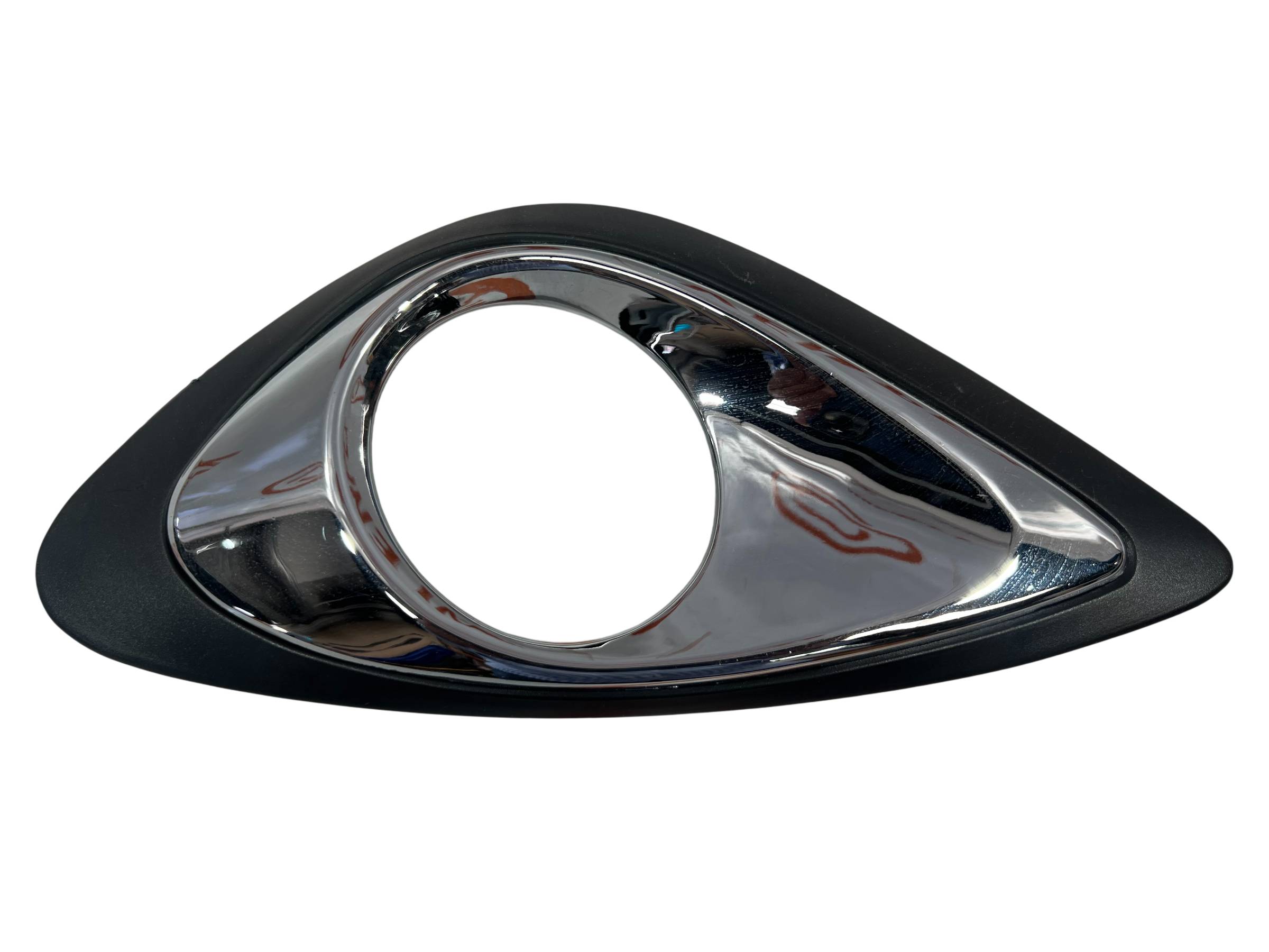 Nissan March 2014 - 2020 Rejilla Delantera Izquierdo Usado Generico