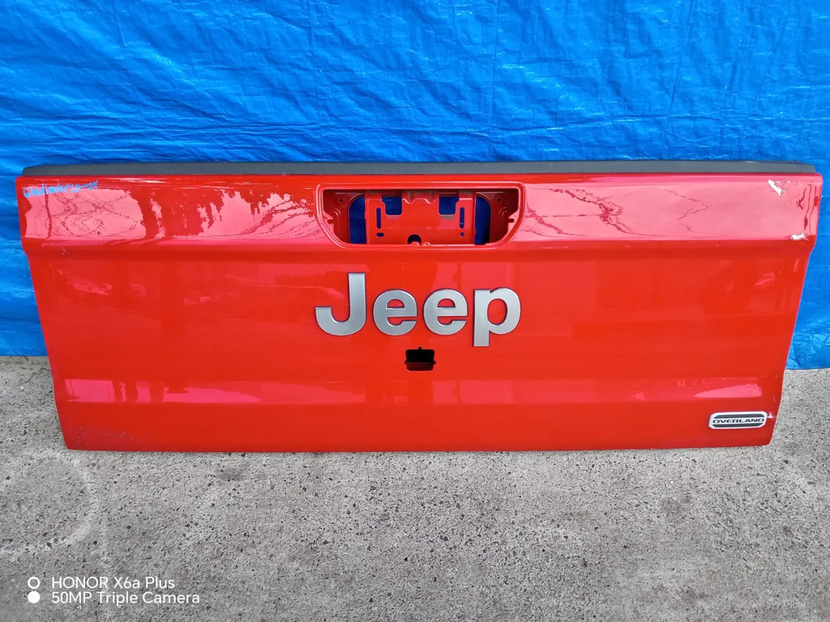 Tapa Batea Jeep Gladiador 2020 2021 2023 2024 Rojo