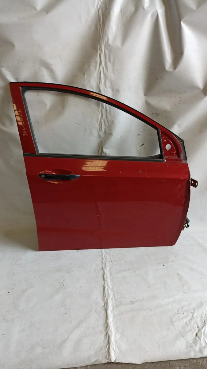 Puerta Delantera Rh Hyundai Grand I10 2015-2020 C/detalle Delantera Derecha Rojo