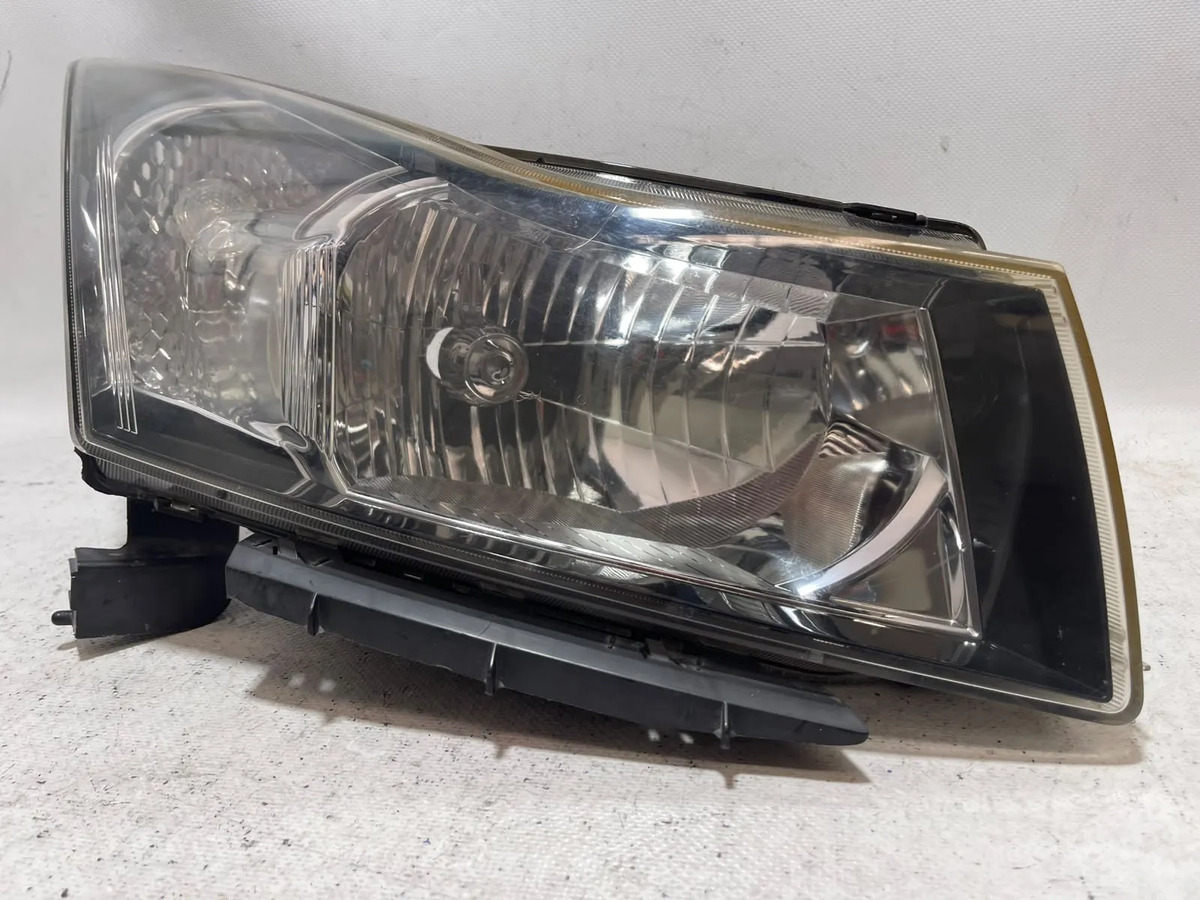 Faro Derecho Chevrolet Cruze 2010 2011 2012 2013 2014 Derecho/pasajero
