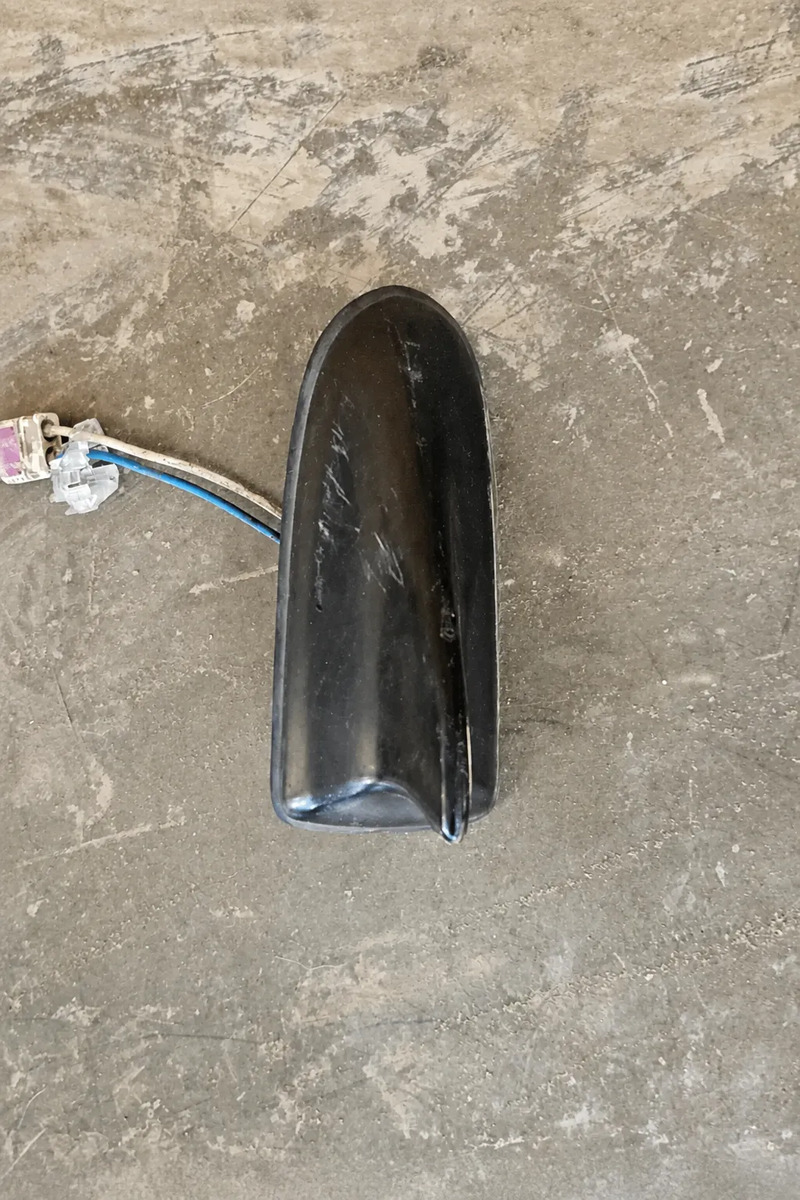 Jac Sei 4 2023-2026 Antena De Tiburon Negro