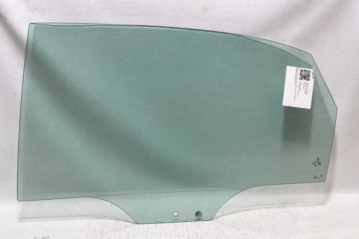 Vidrio Puerta Traser Lh Volkswagen Passat 2014 15 16 17 2018