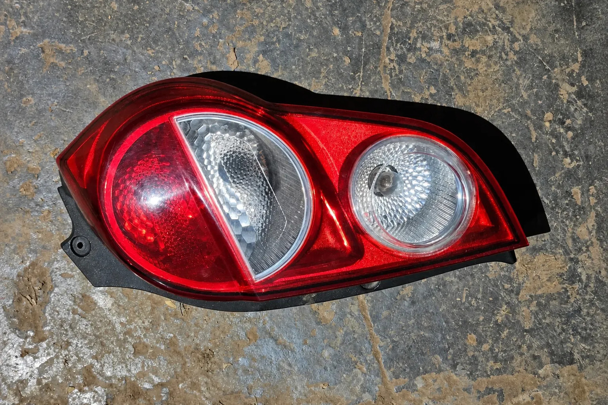 Chevrolet Sonic 2012-2016 Calavera Trasera Derecha Derecho/pasajero Rojo