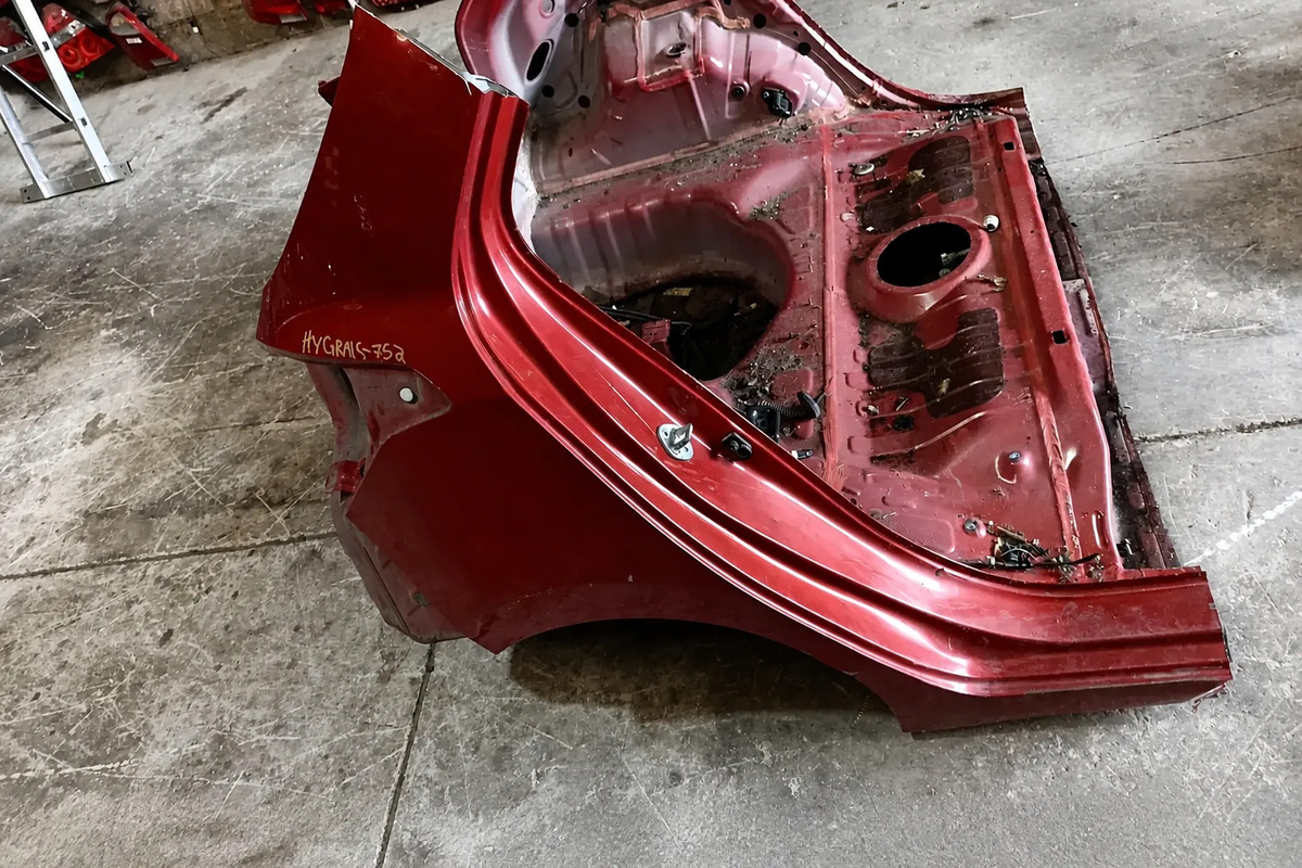 Costado Rh  Hyundai Grand I10 2015-2020 1.2l Std Rojo