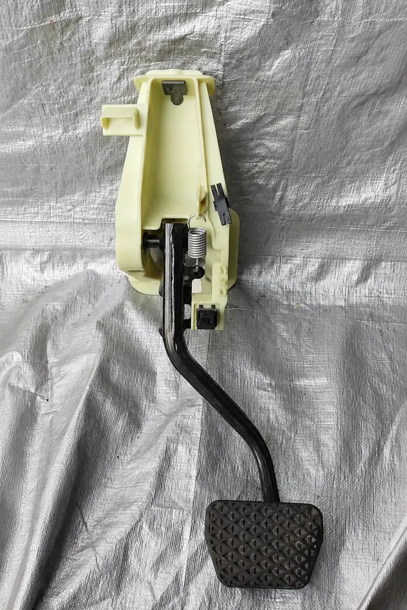 Bmw X3 2011 - 2014 Pedal Delantera Usado Original