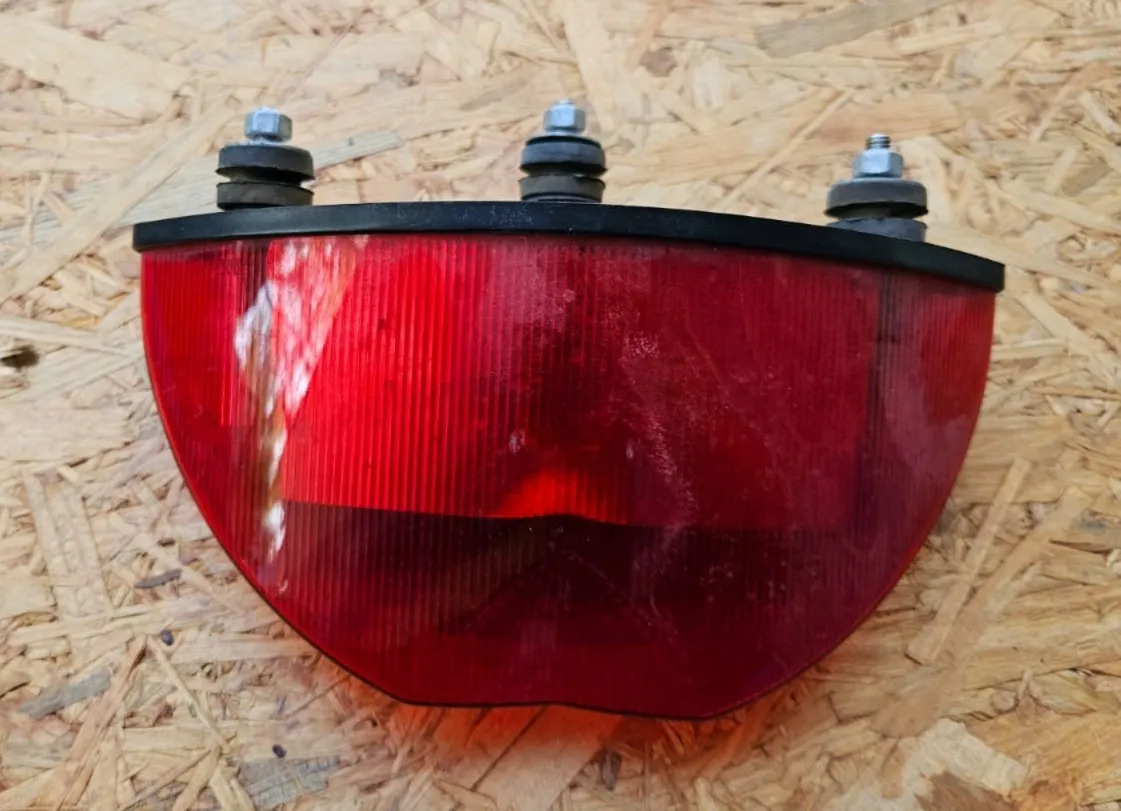 Bmw F800 Gt 2017-2019 Luz Trasera Calavera Ambos Lados Rojo