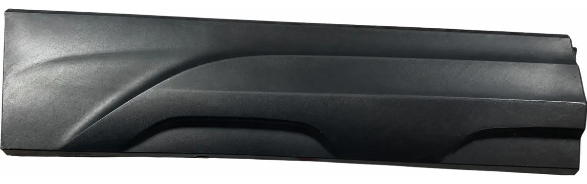 Volkswagen Taos 2021 - 2023 Molduras para Puertas Trasera Derecho Usado Original