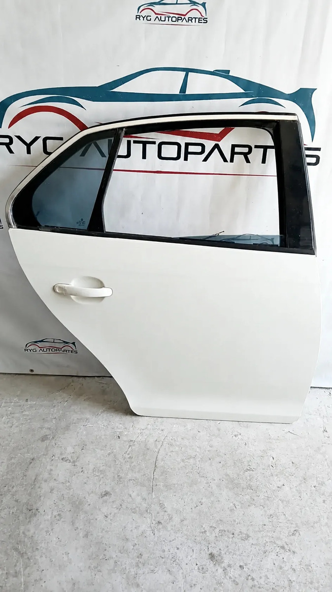 Puerta Trasera Derecha Vw Bora 2005-2010 Reacondicionada Trasera Derecho Blanco