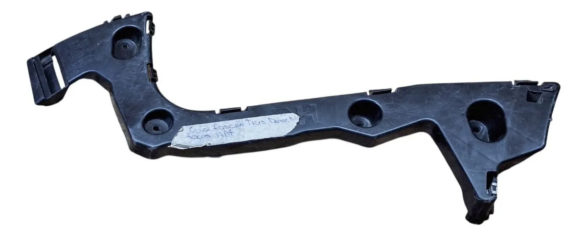 Guía Fascia Trasera Derecha Ford Focus 2012 - 2014