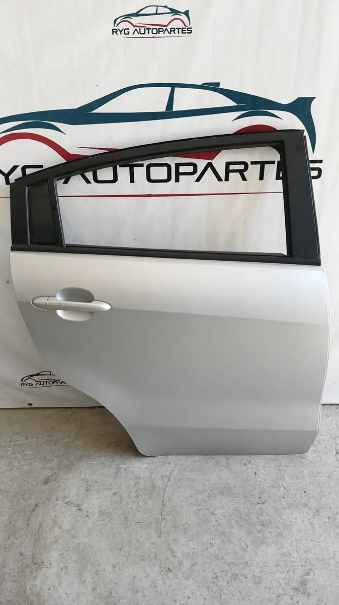 Puerta Trasera Derecha Kia Río Sedan 2012-2017 Manual Trasera Derecho Plateado