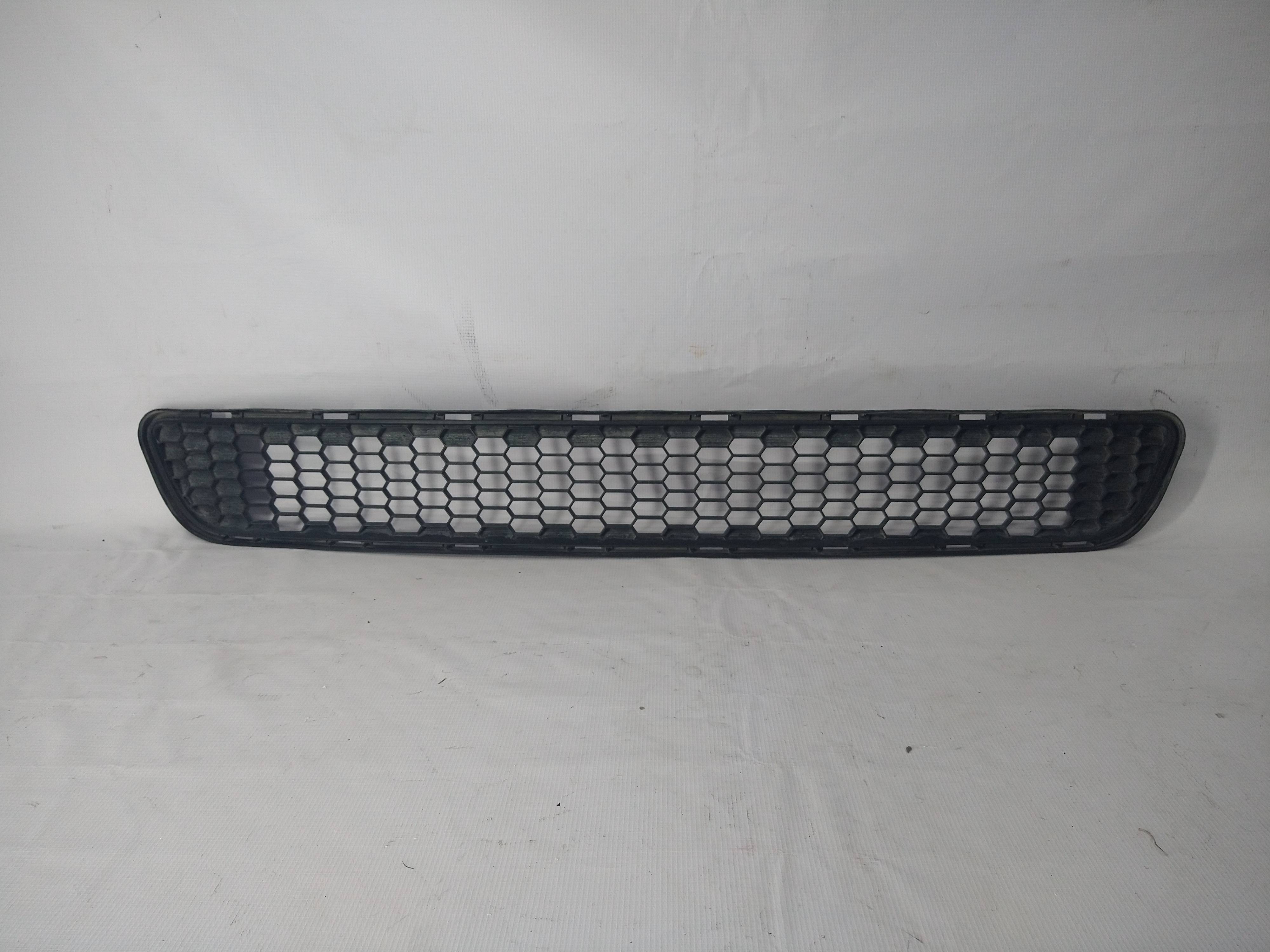 Toyota Sienna 2012 - 2016 Rejilla Delantera Usado Original