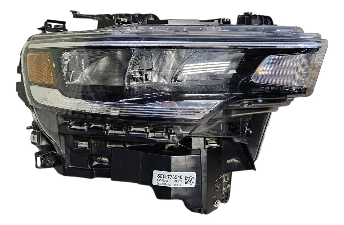 Faro Delantero Derecho Ram 1500 2025 2026 Detalle Derecho/pasajero - vista 1