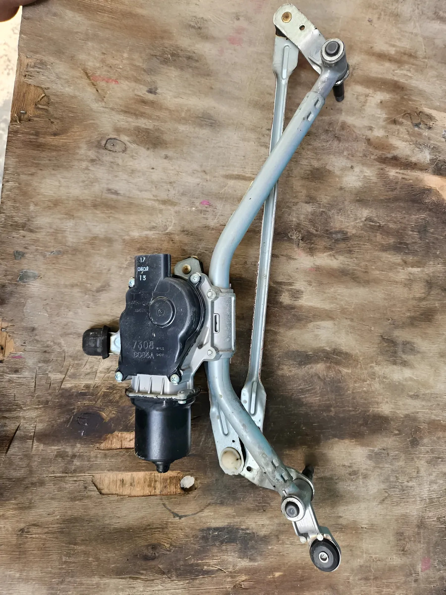 Renault Captur 2017-2022 Motor Limpiabrisas