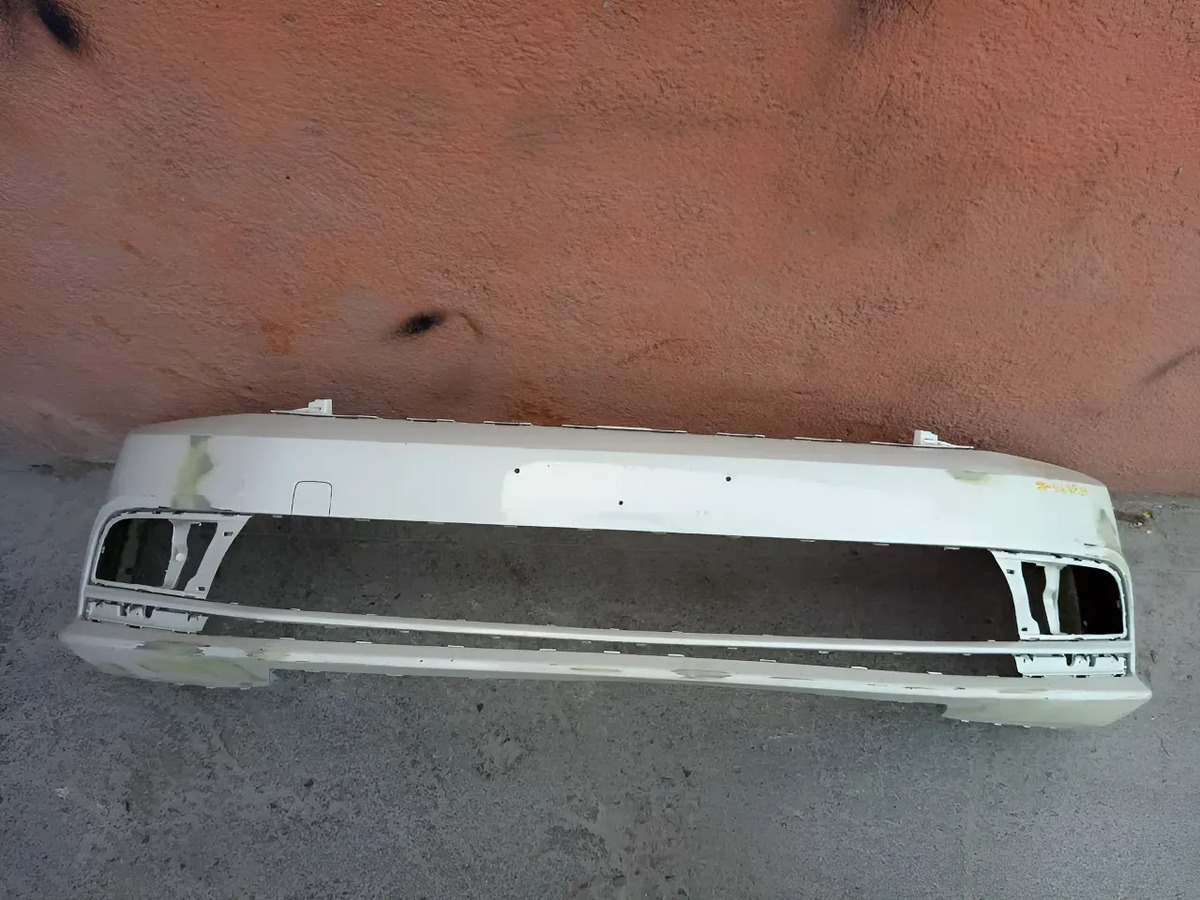 Fascia Delantera Volkswagen Jetta 2015-2017 Usado C/detalle Blanco