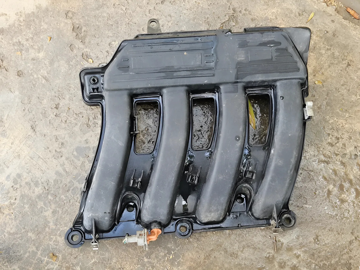 Renault Duster 2012-2016 Multiple De Admision