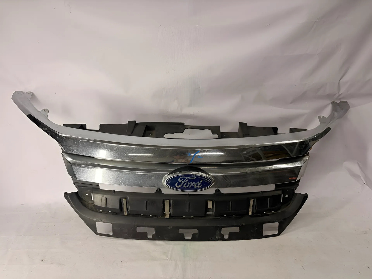 Ford Fusion 2010 - 2012 Parrilla Delantera Usado Original