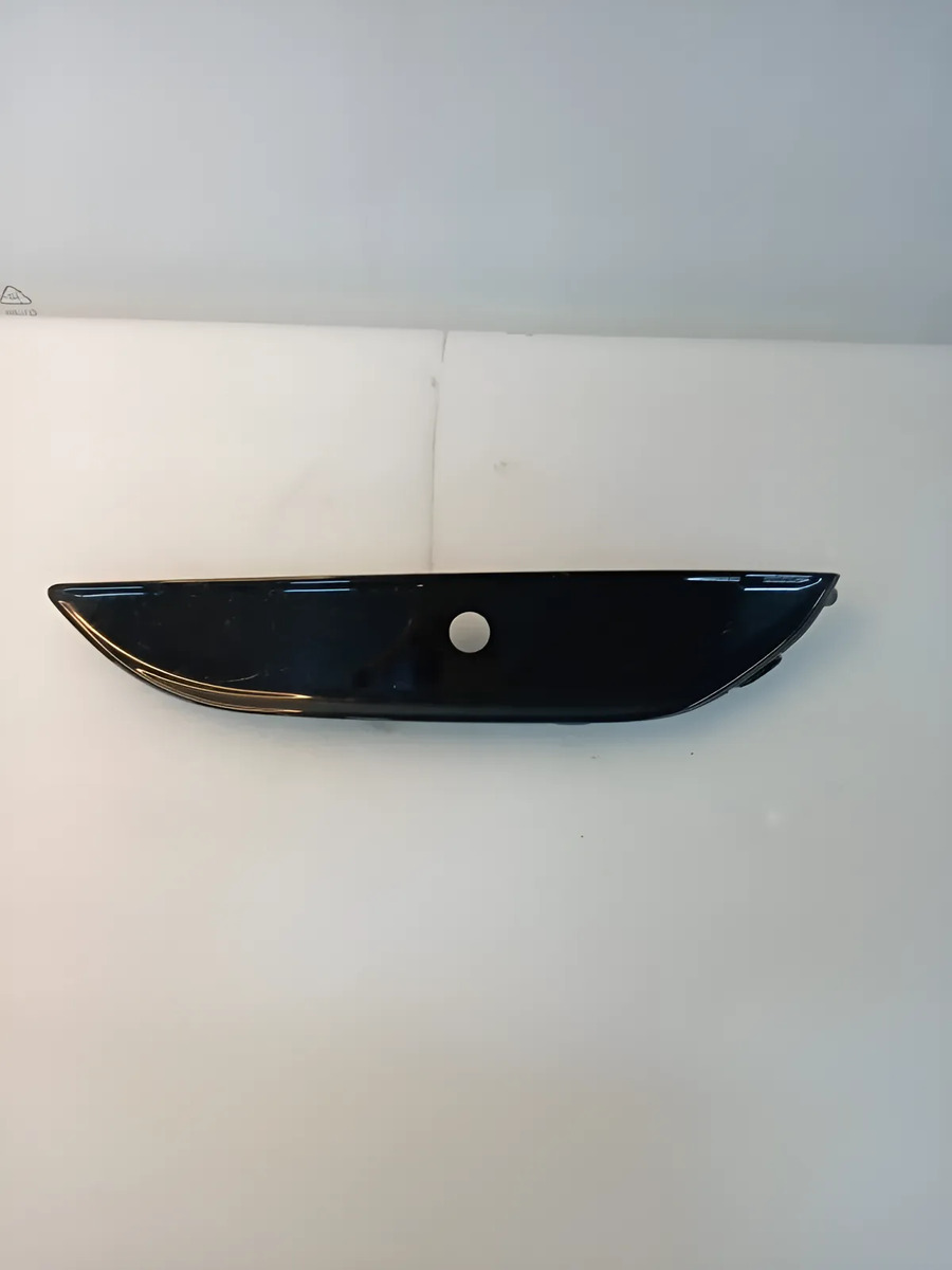 Bisel Sensor Izquierdo Facia Delantera Hyundai Tucson 19/21. Negro Izquierdo