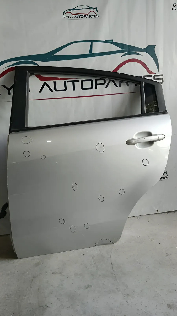 Puerta Trasera Izquierda Kia Rio Sedan 2012 Al 2017 Manual Trasera Izquierdo Plata