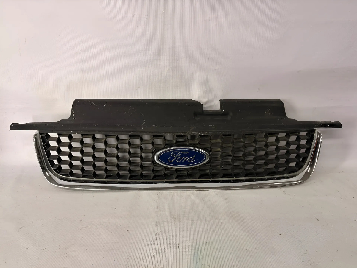 Ford Escape 2001 - 2004 Parrilla Delantera Usado Generico