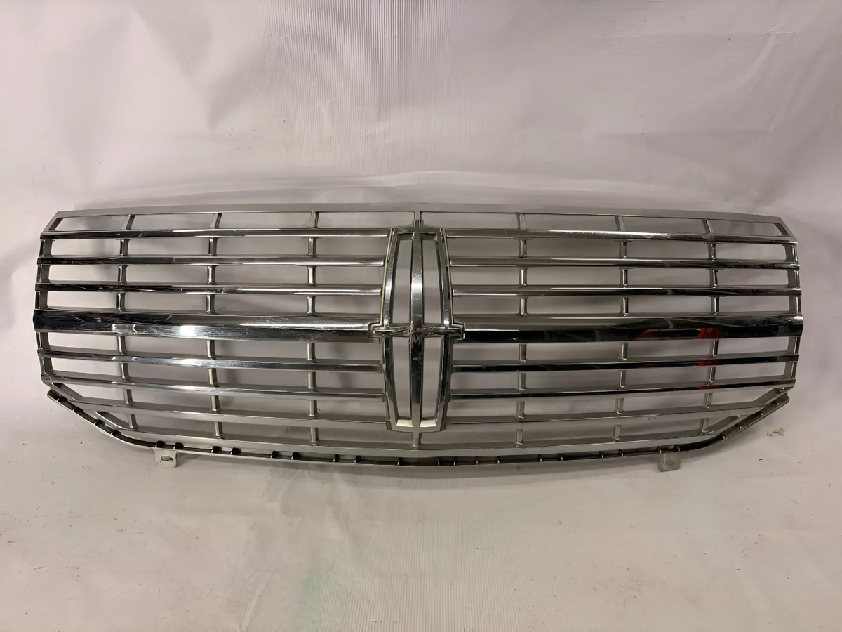 Lincoln Navigator 2007 - 2014 Parrilla Delantera Usado Original