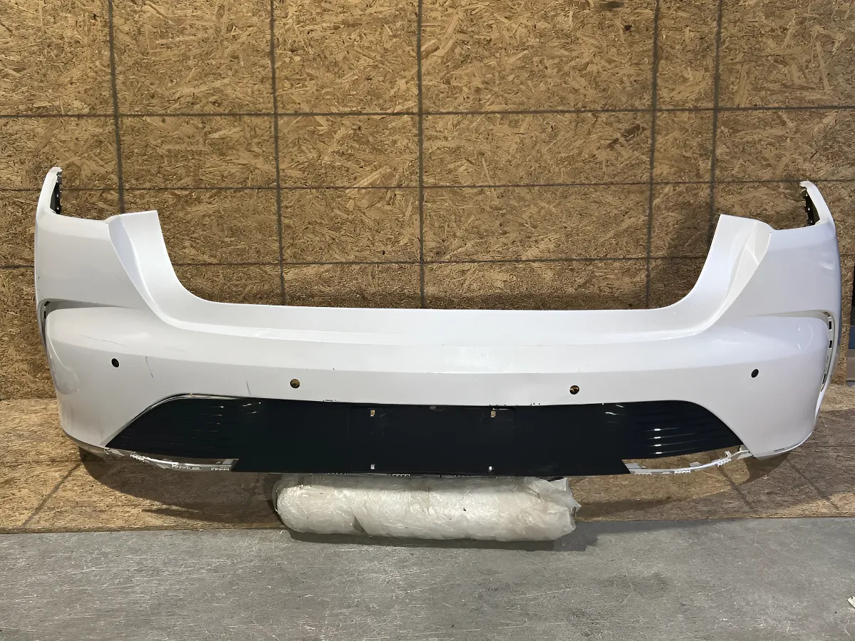 BYD King 2024 - 2026 Facias Traseras Usado Original