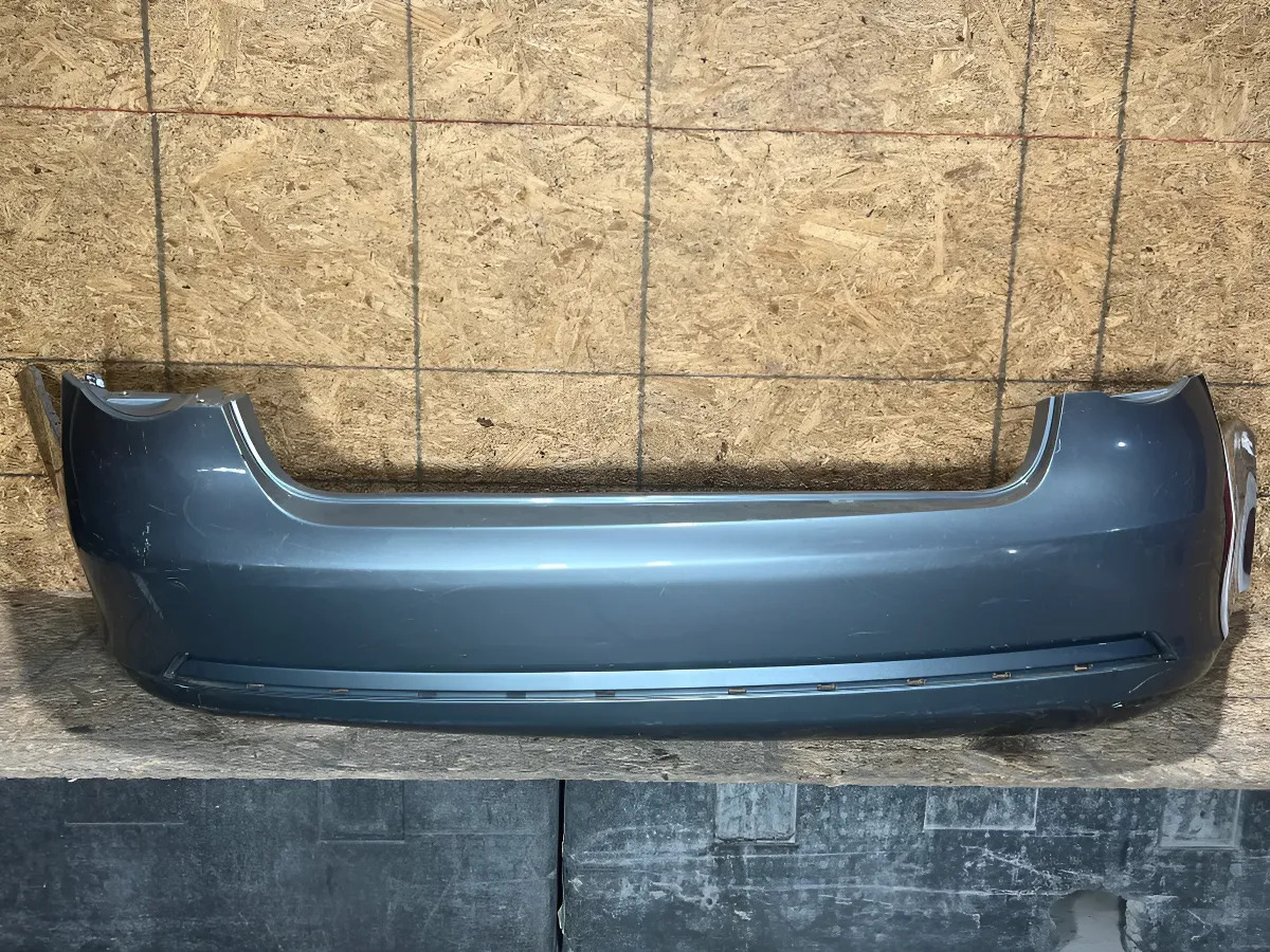 Volkswagen Bora 2005 - 2010 Facias Traseras Usado Original