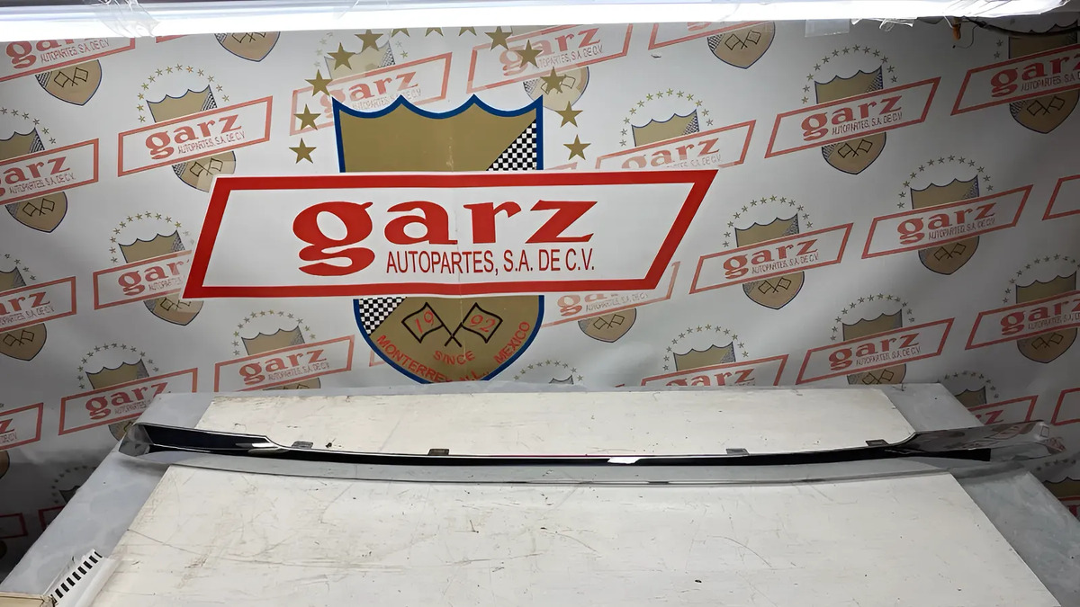 Moldura Cromada Facia Trasera Jac Sei3 2023