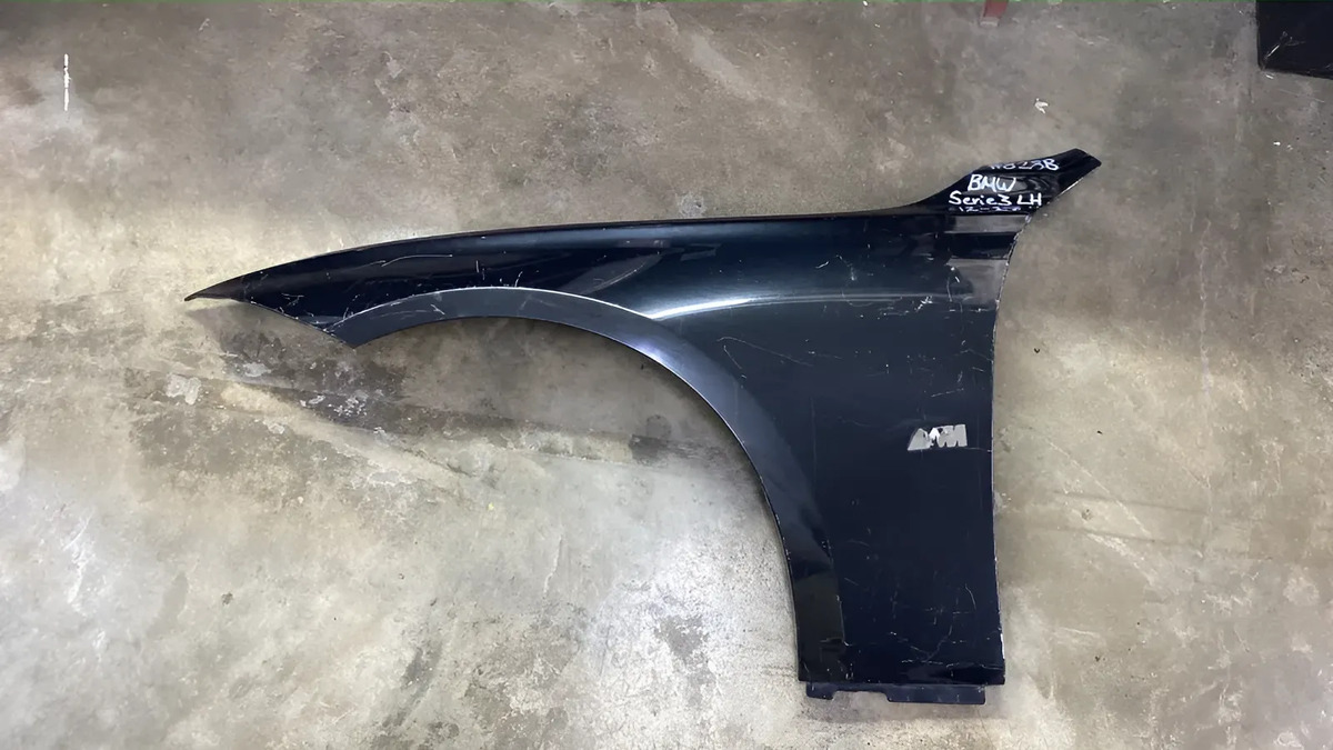 Bmw Serie 3 2012 - 2017 Salpicadera Delantera Izquierdo Usado Original