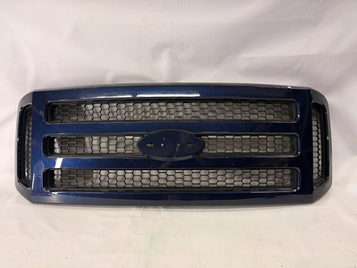 Ford F-350 super duty 2005 - 2007 Parrilla Delantera Usado Original